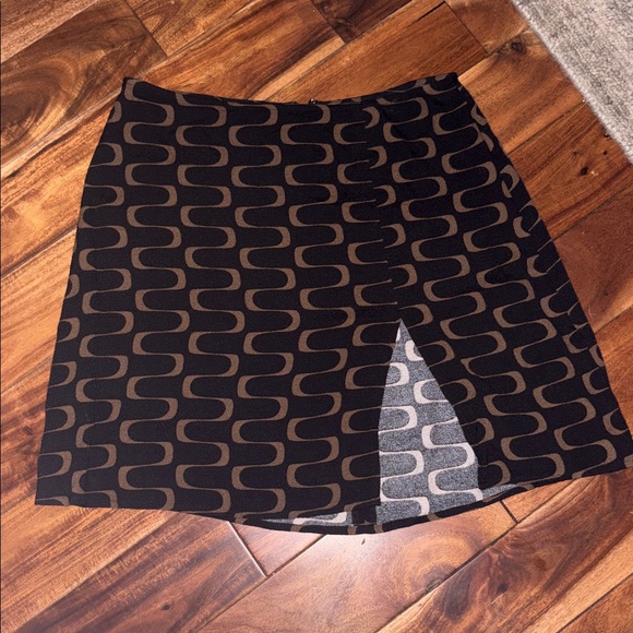 Reformation Margot Mini Skirt - Picture 2 of 3